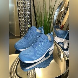 Orthofeet Women's Kita Hands-Free Sneakers in Blue. Gently -Worn Size U.S 7.